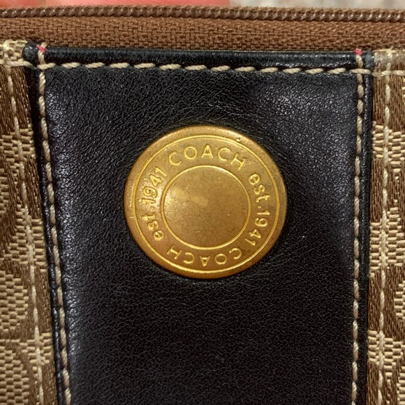 Coach Coin Purse - Picture 4 of 9